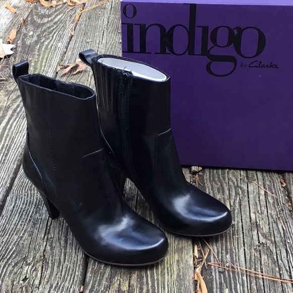 Indigo by Clark’s kitten heel boot, new in box - Picture 2 of 6